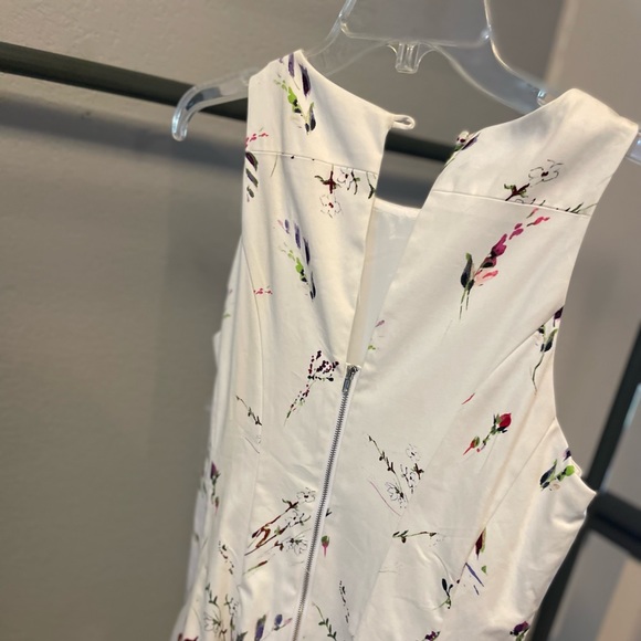 NWT, Maggy London Nordstrom Dress Size 8 - Picture 3 of 10